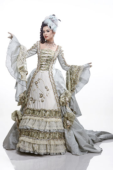 The Elegance of Victorian By Felicia Yuwon